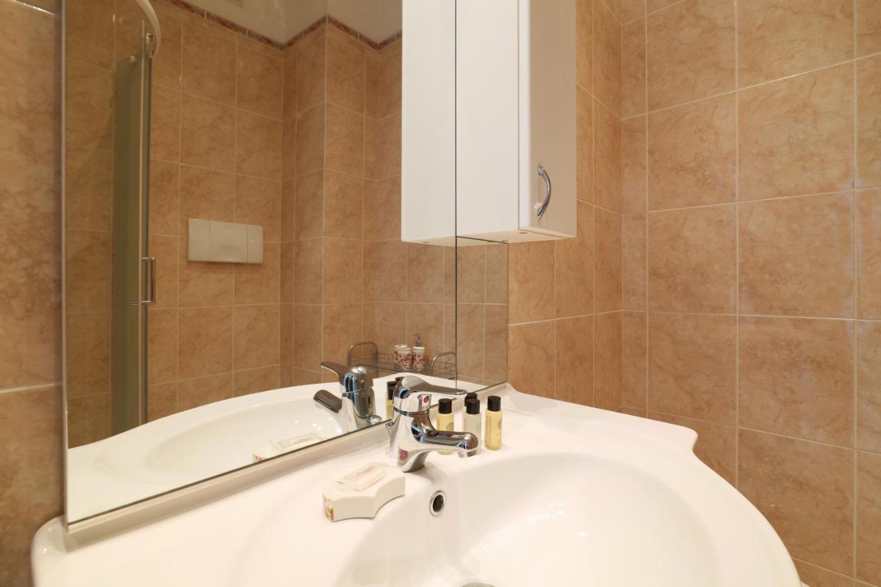 Milan - Duomo Luxury Apartment V المظهر الخارجي الصورة