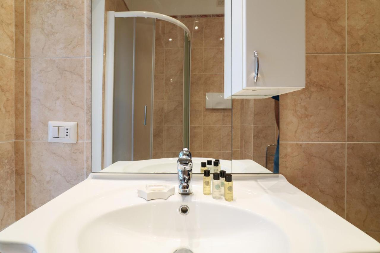 Milan - Duomo Luxury Apartment V المظهر الخارجي الصورة
